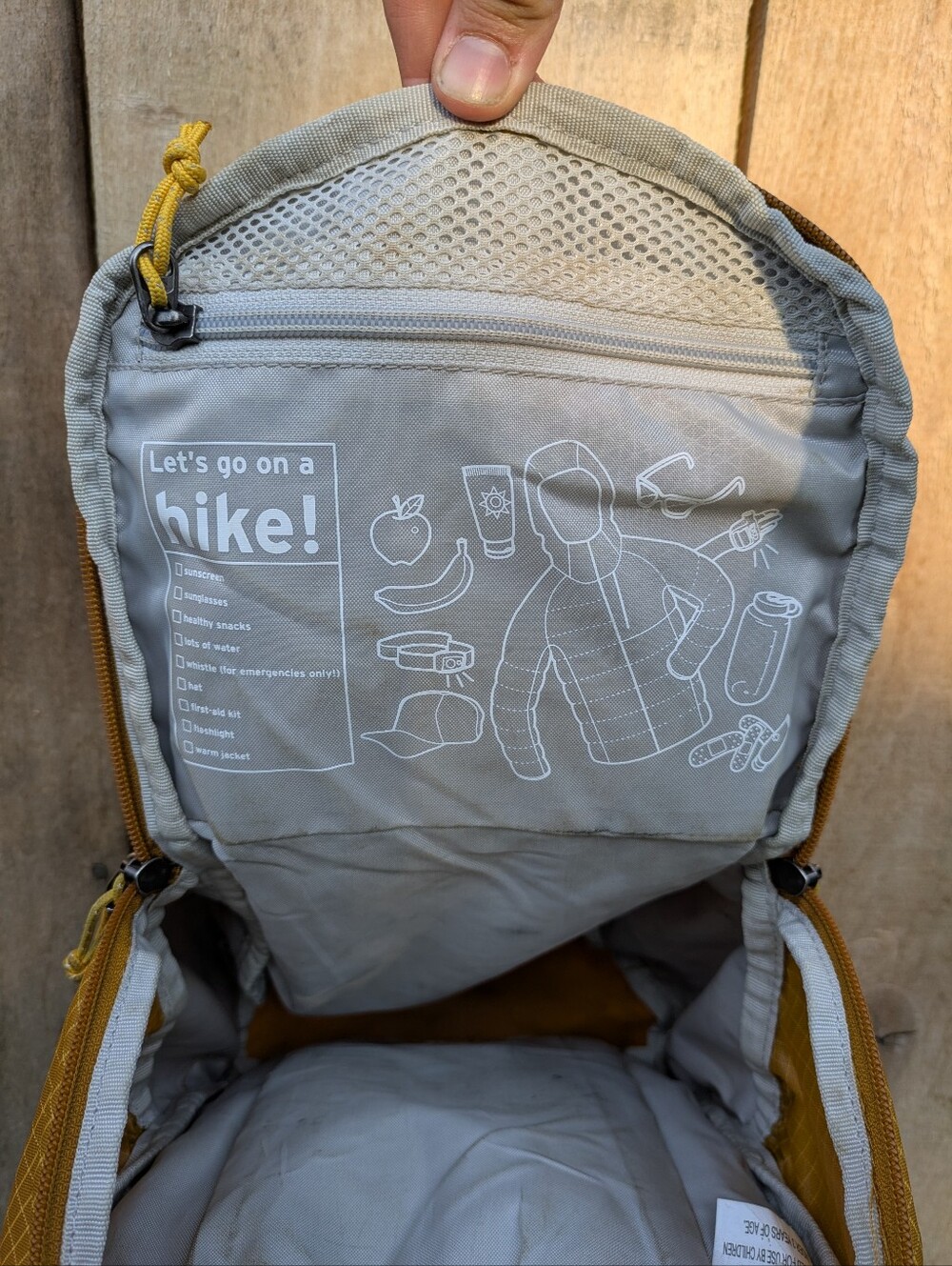 Kid's REI Tarn 12 Backpack - Picture 9 of 11